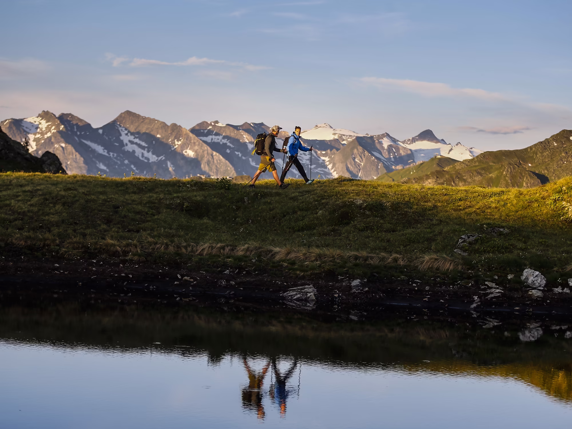 Wandern in den Alpen © TVB Mayrhofen-Hippach / Dominic Ebenbichler