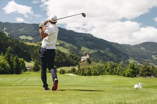 Golf mit Freunde | © Erste Ferienregion im Zillertal / Golfplatz Zillertal